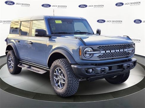 New 2025 Ford Bronco Badlands image 7