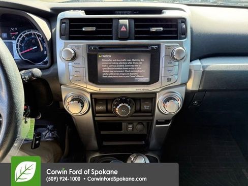 Used 2016 Toyota 4Runner SR5 AWD/4WD image 9