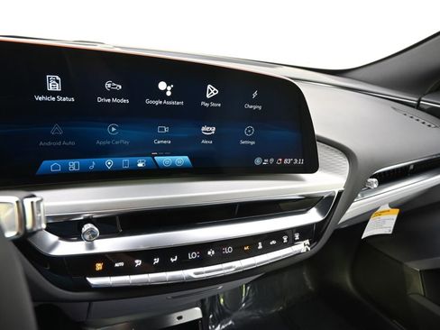 New 2025 Cadillac Lyriq Luxury image 26