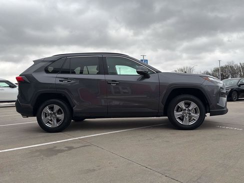 Used 2024 Toyota RAV4 XLE AWD/4WD image 7