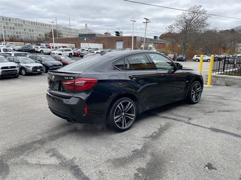 Used 2017 BMW X6 M image 8