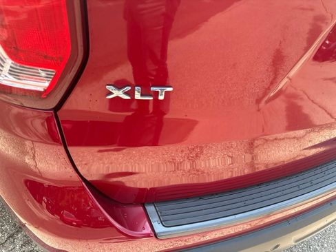 Used 2019 Ford Explorer XLT w/ Equipment Group 202A FWD image 20