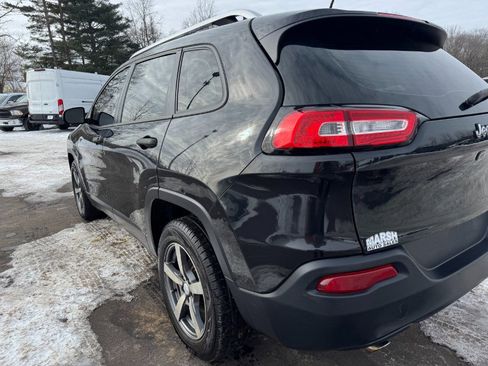 Used 2014 Jeep Cherokee Sport image 10
