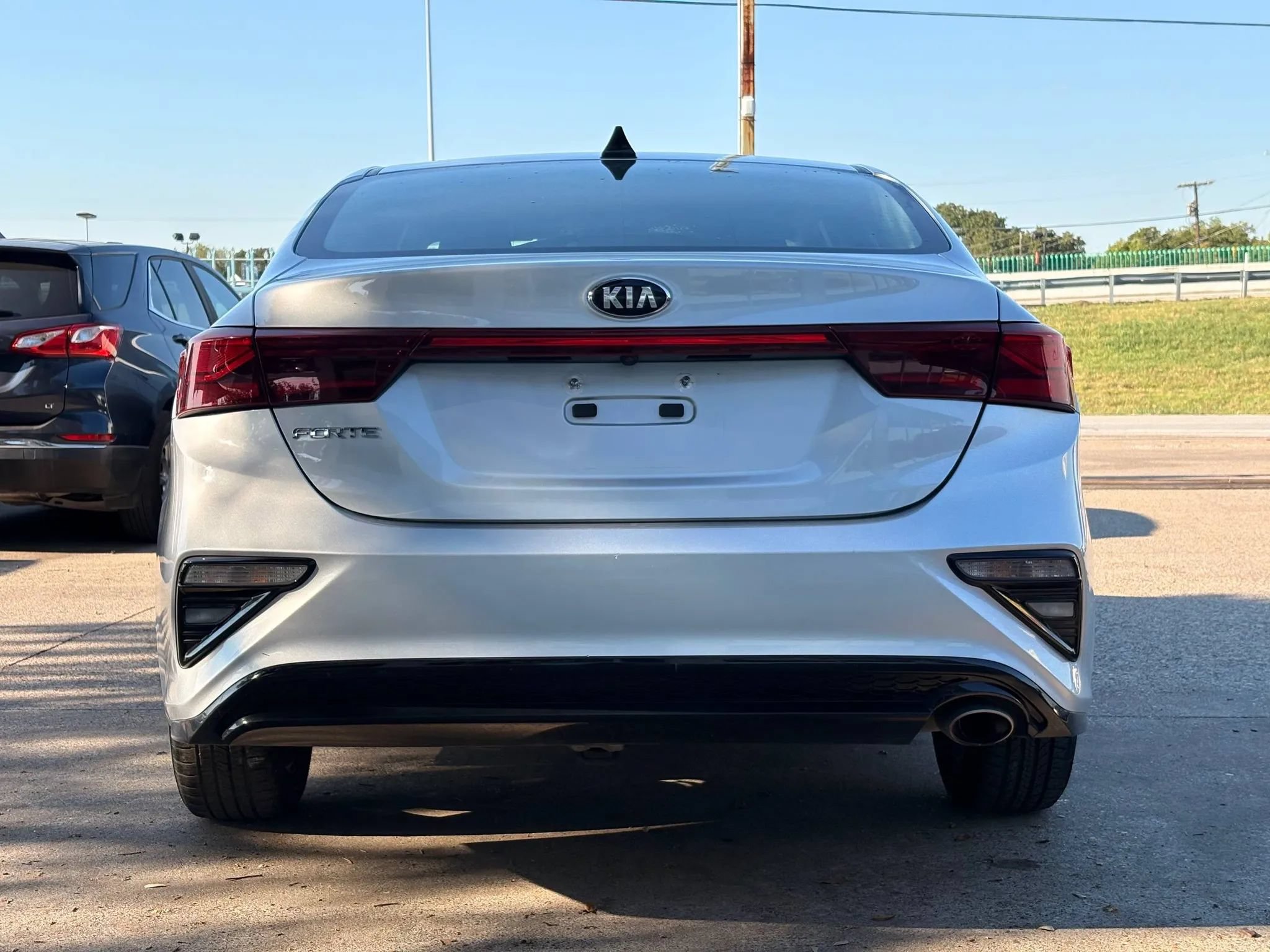 Used 2021 Kia Forte LXS FWD image 4