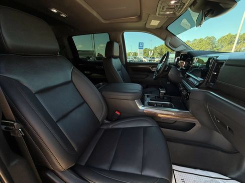 Used 2026 Chevrolet Silverado 1500 LT Trail Boss w/ Safety Package AWD/4WD image 16