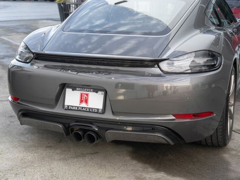Used 2018 Porsche 718 Cayman GTS image 6