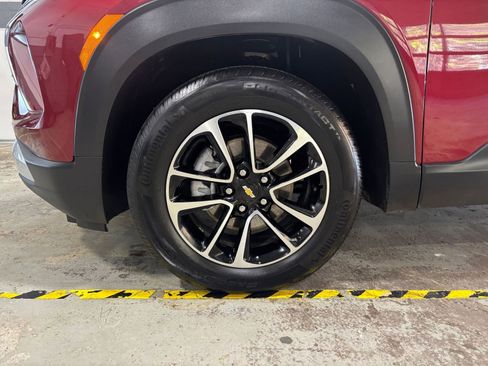 Used 2025 Chevrolet TrailBlazer LT image 29