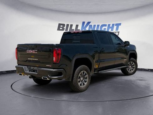 Used 2024 GMC Sierra 1500 AT4 w/ Technology Package AWD/4WD image 5