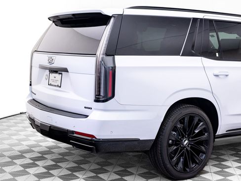 New 2026 Cadillac Escalade Platinum Sport w/ LPO, ONYX Package image 42