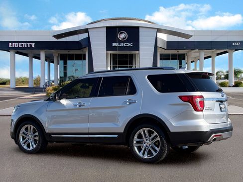 Used 2017 Ford Explorer Limited FWD image 7