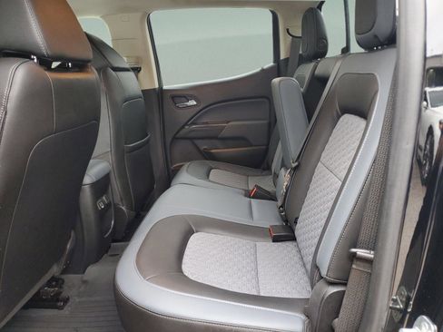 Used 2021 Chevrolet Colorado Z71 w/ Safety Package image 22