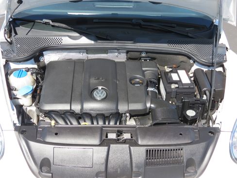Used 2014 Volkswagen Beetle 2.5 image 32