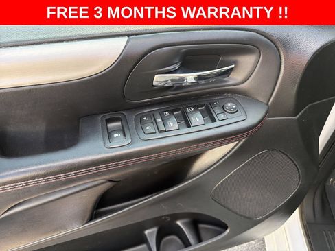Used 2017 Dodge Grand Caravan GT FWD image 12