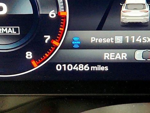 Used 2024 Mitsubishi Outlander SEL image 16