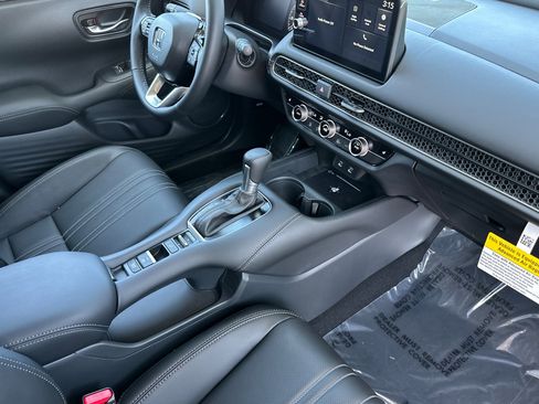 New 2026 Honda HR-V EX-L image 16