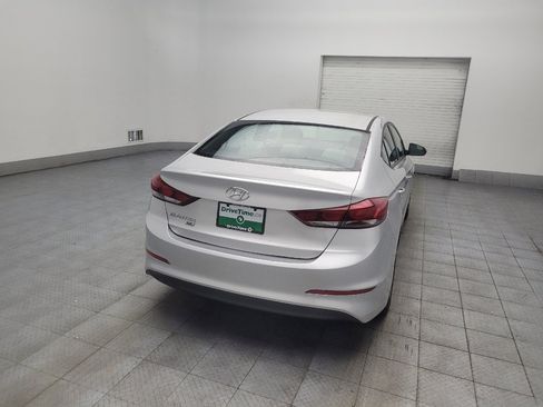 Used 2018 Hyundai Elantra SE FWD image 7