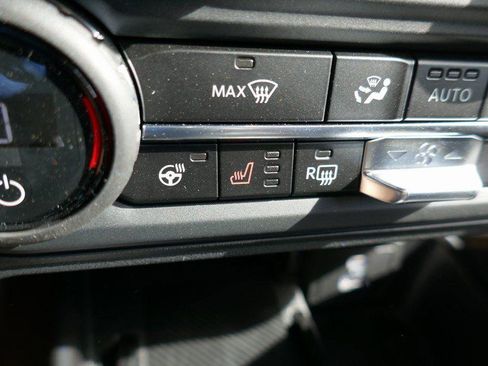 New 2025 Ford Bronco Badlands image 17