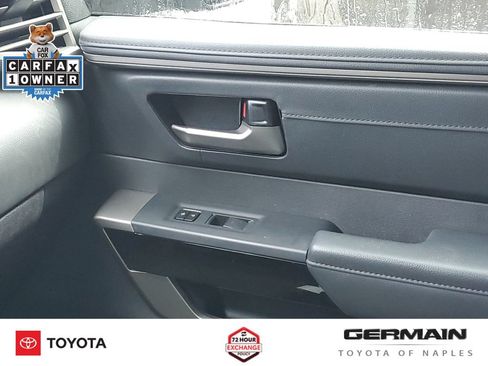 Used 2024 Toyota Tundra Limited AWD/4WD image 29