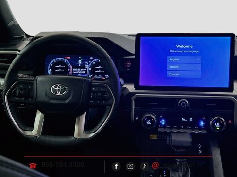 Used 2026 Toyota Tacoma SR5 AWD/4WD image 21