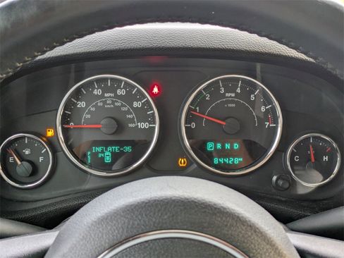 Used 2017 Jeep Wrangler Unlimited Sahara w/ Max Tow Package image 28