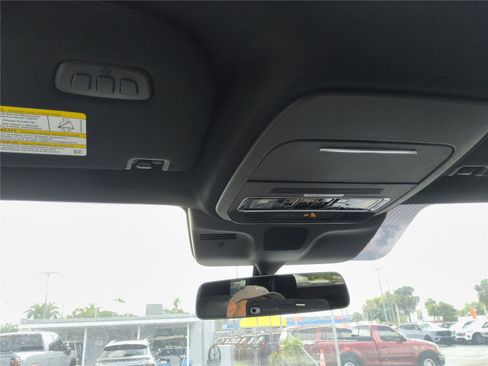 New 2026 Lincoln Navigator Reserve AWD/4WD image 31