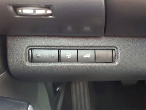Used 2023 Nissan Pathfinder SL w/ Lighting Package (N92) image 23
