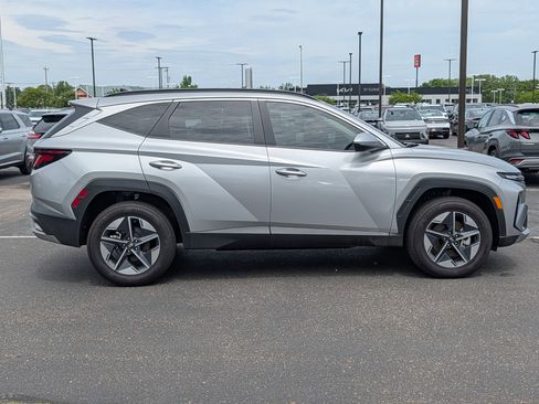 Used 2025 Hyundai Tucson SEL AWD/4WD image 6