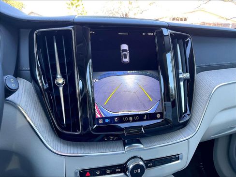 Used 2023 Volvo XC60 T8 Ultimate w/ Climate Package image 24