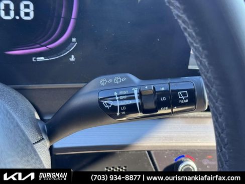 Used 2024 Kia Sportage EX image 18
