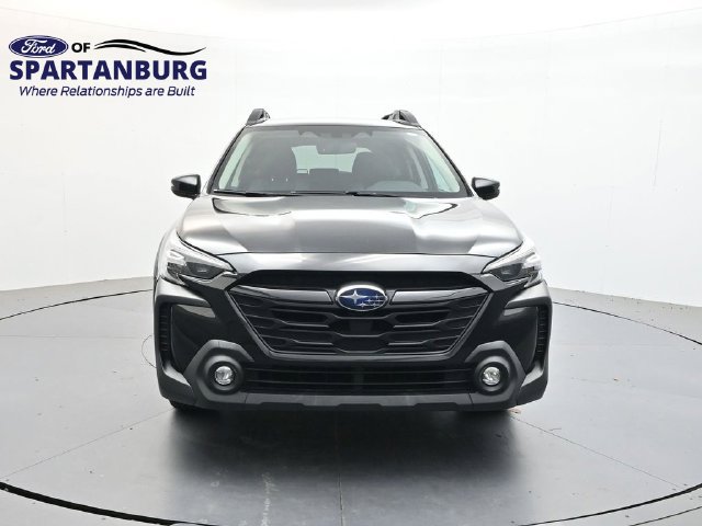 Used 2023 Subaru Outback Onyx Edition AWD/4WD image 2