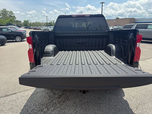 New 2026 Chevrolet Silverado 1500 RST w/ RST All Star Premium Package AWD/4WD image 5