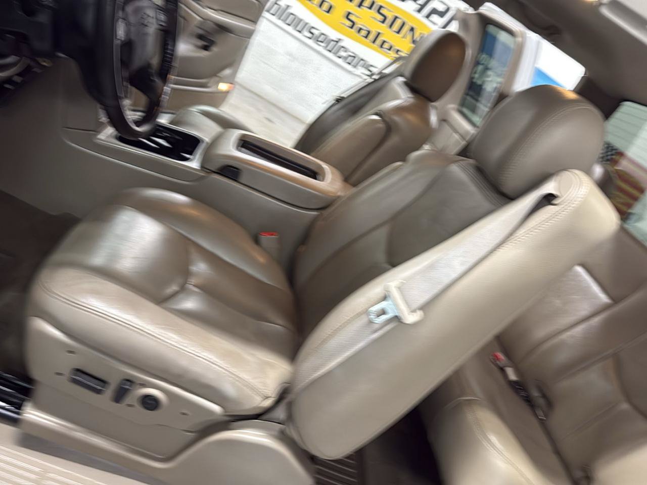 Used 2005 Chevrolet Silverado 2500 LT w/ Heavy-Duty Power Package AWD/4WD image 9