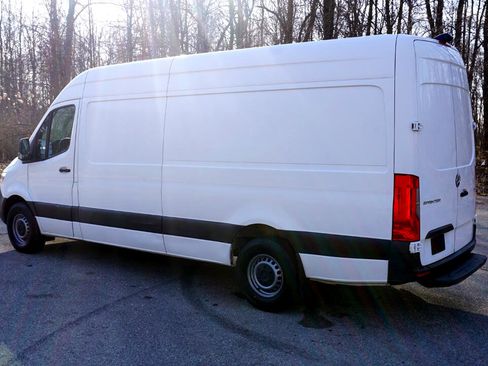 Used 2020 Mercedes-Benz Sprinter 2500 w/ Driver Convenience Package image 3