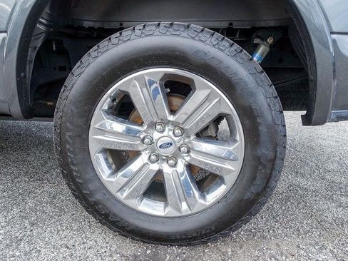 Used 2018 Ford F150 Lariat image 19