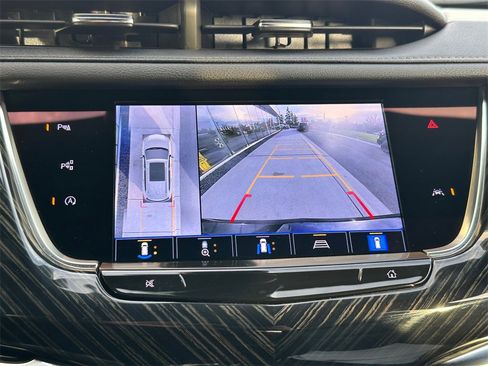 Used 2022 Cadillac XT6 Premium Luxury w/ LPO, Radiant Package image 26