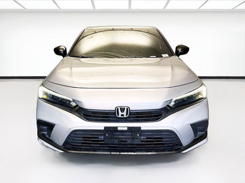 Used 2022 Honda Civic Sport image 2