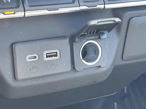 Used 2023 Chevrolet Silverado 1500 W/T w/ WT Value Package image 22