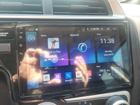 Used 2016 Honda Fit LX image 7