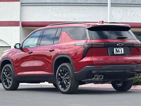 New 2026 Chevrolet Traverse LT w/ Midnight/Sport Edition FWD image 6