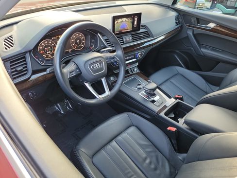 Used 2019 Audi Q5 2.0T Premium Plus w/ Premium Plus Package image 5