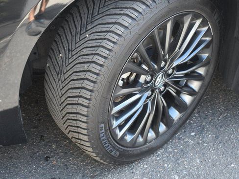 Used 2019 Toyota Avalon XSE FWD image 11
