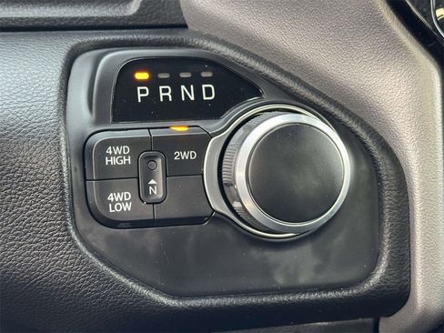 Used 2024 RAM 2500 Big Horn w/ Safety Group image 20