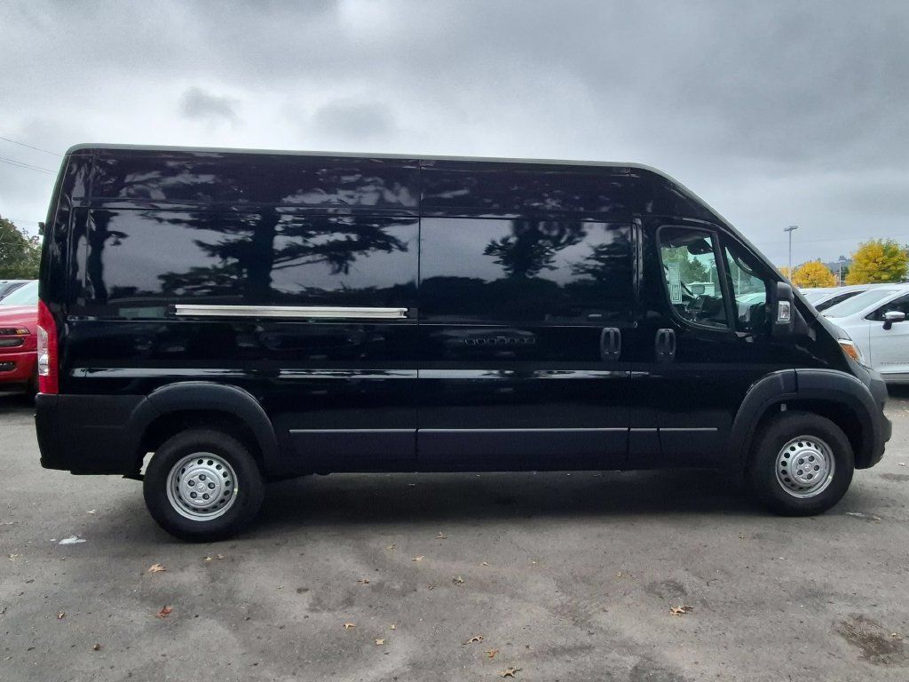 New 2027 RAM ProMaster 2500 w/ Convenience Group FWD image 8