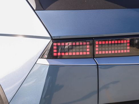 New 2026 Hyundai Ioniq 5 SEL image 9