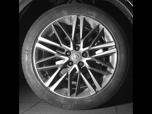Certified 2025 Acura MDX SH-AWD w/ Advance Package image 9