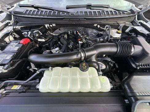 New 2026 Lincoln Navigator L Premier AWD/4WD image 26