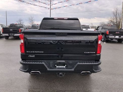 Used 2021 Chevrolet Silverado 1500 Custom Trail Boss AWD/4WD image 10