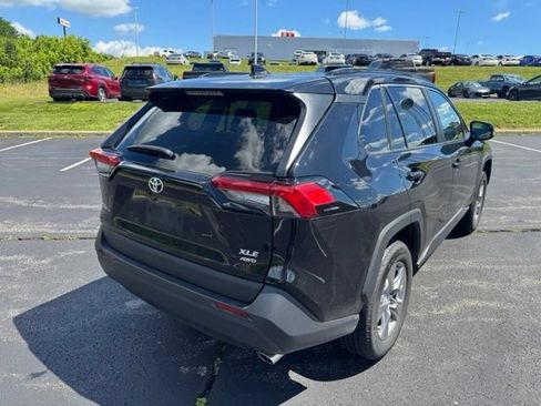 Used 2025 Toyota RAV4 XLE AWD/4WD image 3