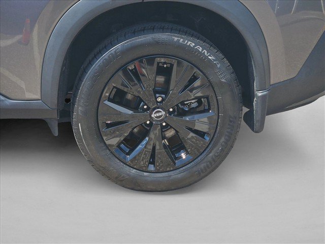 Used 2022 Nissan Rogue SV FWD image 23