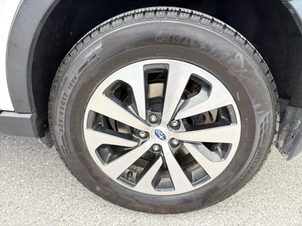 Used 2020 Subaru Outback Premium AWD/4WD image 11